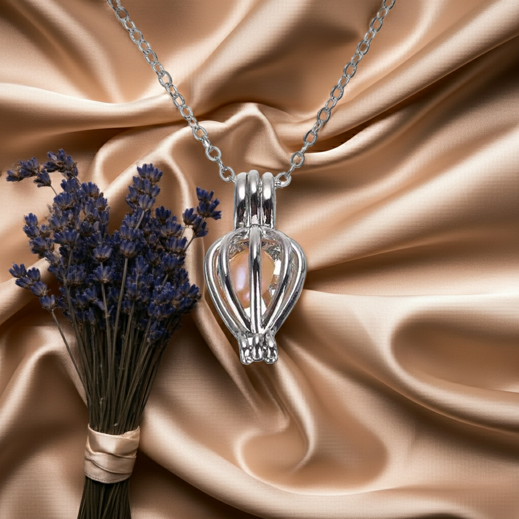 Ocean’s Hidden Heart - Pearl Gift with Pendant