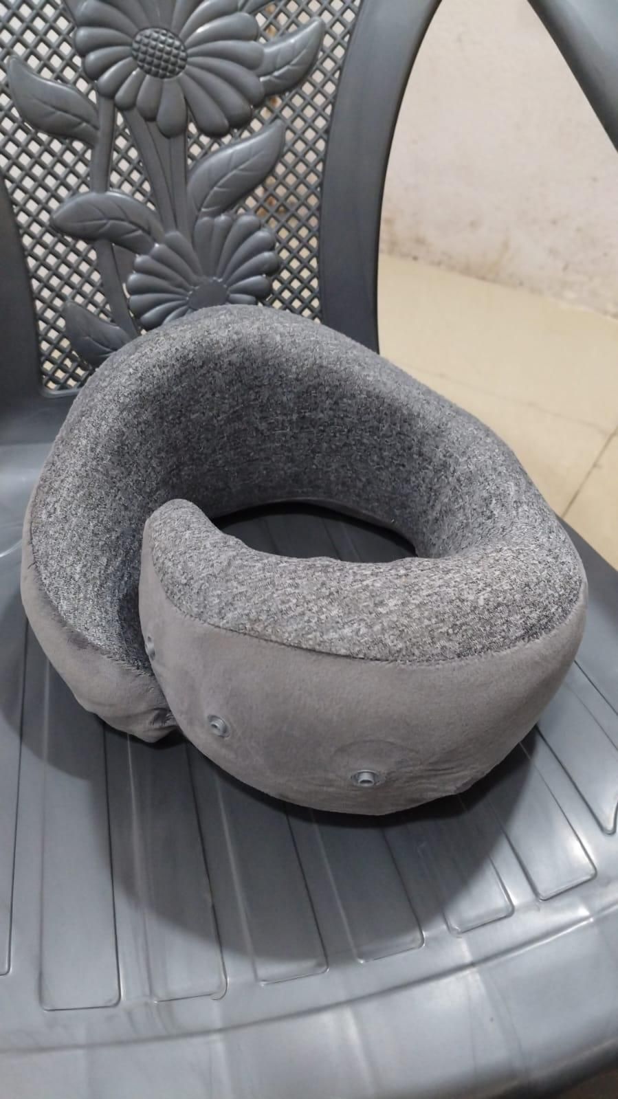 Wander Plus Travel Neck Pillow Actual image